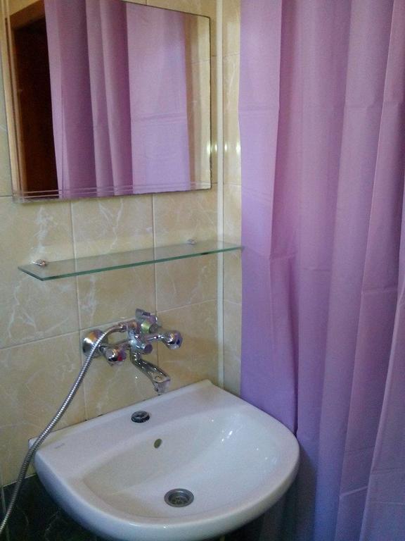 Guest House By The Captain فارنا المظهر الخارجي الصورة