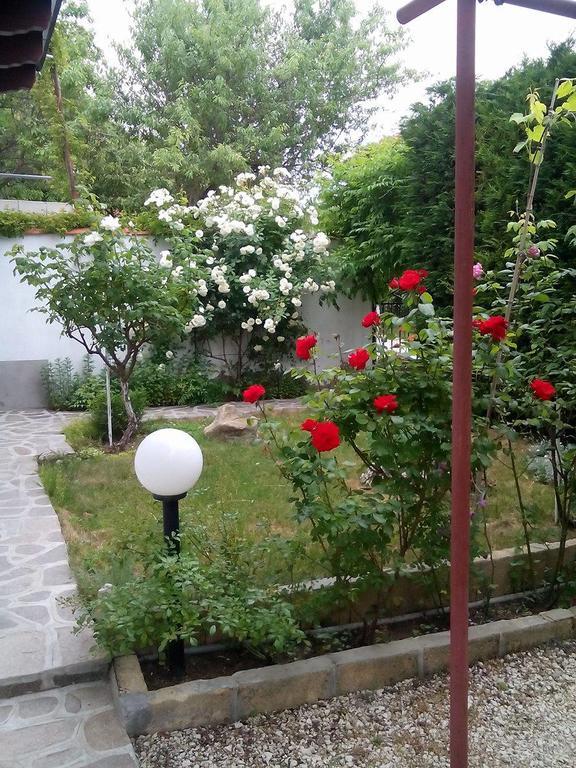 Guest House By The Captain فارنا المظهر الخارجي الصورة